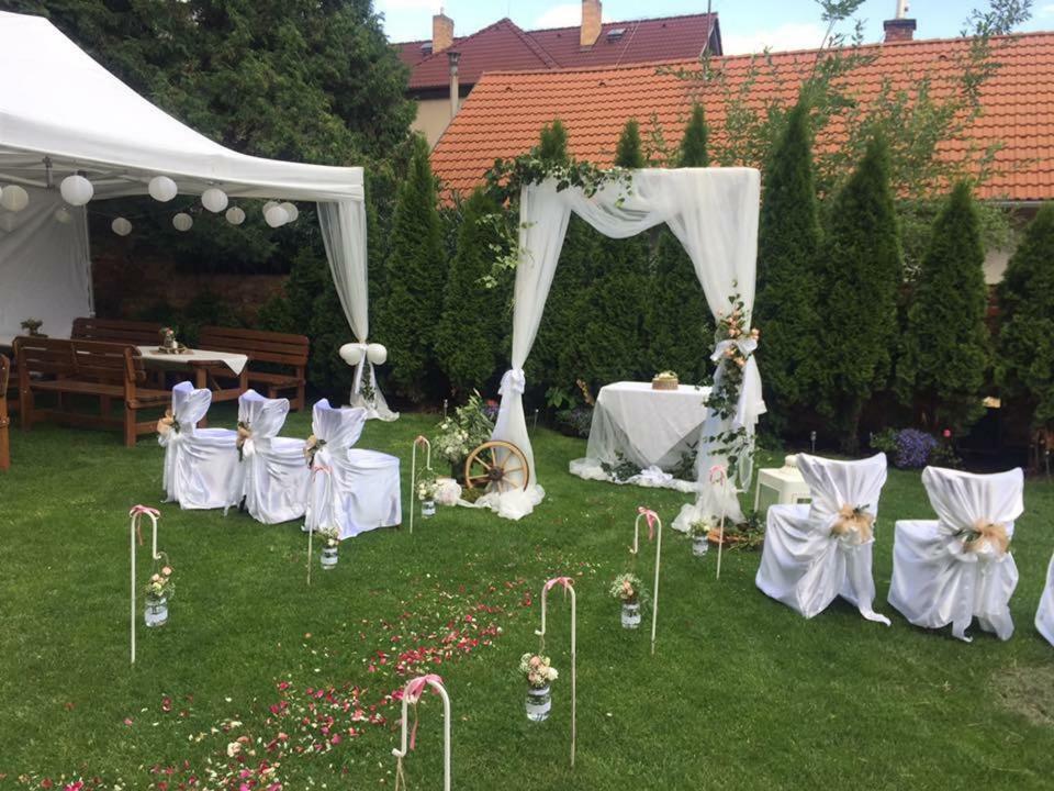 Penzion V Zatacce Plzen Luaran gambar