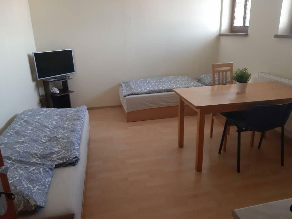 Penzion V Zatacce Plzen Luaran gambar